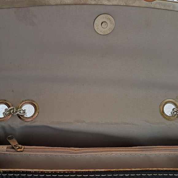 Black and Cream Purse - Picture 11 of 12